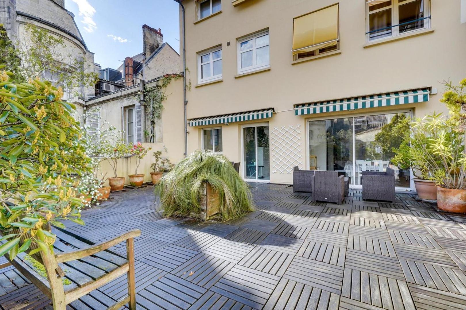 Lovely Apartment With Exceptional Terrace Bordeaux Exterior foto